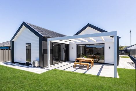 Photo of property in 20 Ruapehu Road, Poraiti, Napier, 4112