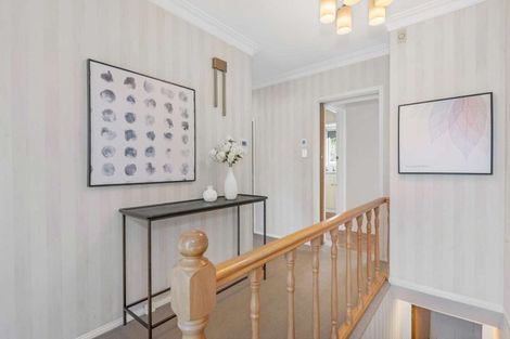 Photo of property in 75 Ennis Avenue, Pakuranga Heights, Auckland, 2010