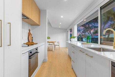 Photo of property in 17 Severn Street, St Albans, Christchurch, 8014