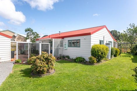 Photo of property in 132 Sharyn Place, Whangamata, 3620
