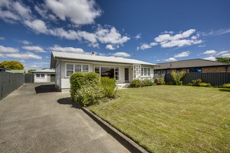 Photo of property in 38 Puketapu Road, Taradale, Napier, 4112