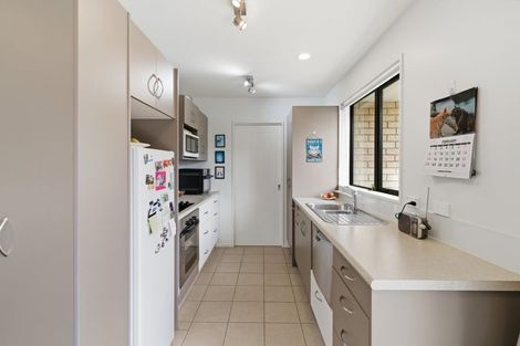 Photo of property in 4/19 Tower Street, Hornby, Christchurch, 8042