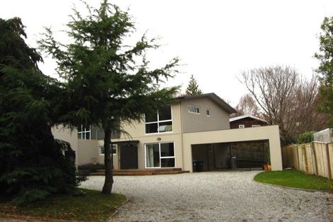 Photo of property in 2 Stafford Street, Arrowtown, 9302