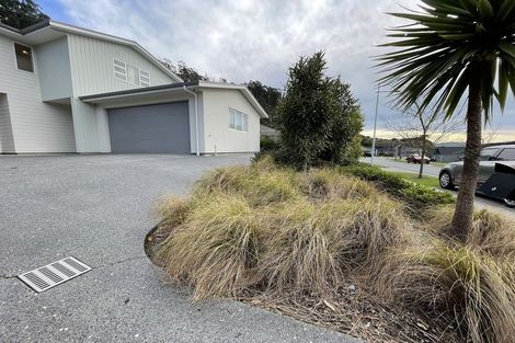 Photo of property in 47 Banks Boulevard, Whitby, Porirua, 5024
