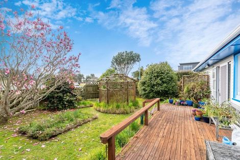 Photo of property in 44 Francis Road, Paraparaumu Beach, Paraparaumu, 5032