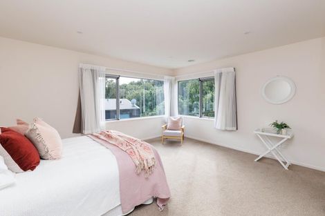 Photo of property in 11 Crompton Avenue, Churton Park, Wellington, 6037