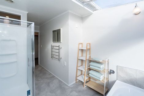 Photo of property in 72 Rimu Street, Maeroa, Hamilton, 3200