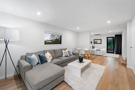 Photo of property in 1/9 Taumata Road, Castor Bay, Auckland, 0620