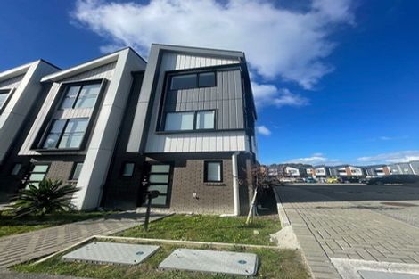 Photo of property in 5/36 Westgate Drive, Westgate, Auckland, 0614