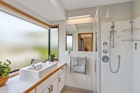 Photo of property in 11 Barrett Drive, Waikanae Beach, Waikanae, 5036