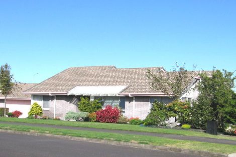 Photo of property in 19 Currell Way, Somerville, Auckland, 2014