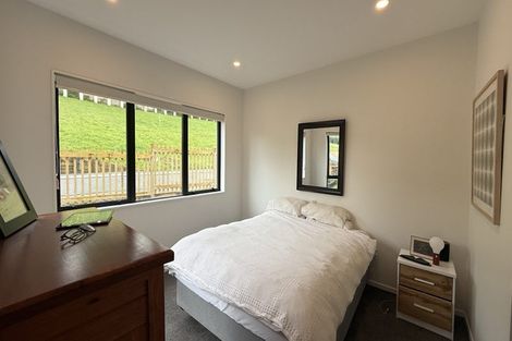 Photo of property in 6 Whenuateitei Crescent, Stanmore Bay, Whangaparaoa, 0932