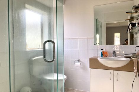 Photo of property in 41 Roy Maloney Drive, Henderson, Auckland, 0612