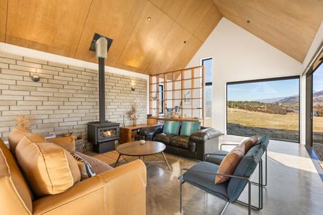 Photo of property in 525 Maori Point Road, Tarras, Cromwell, 9383