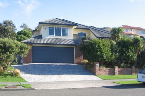 Photo of property in 11 Amesbury Drive, Churton Park, Wellington, 6037