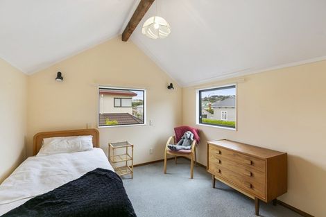 Photo of property in 2 Scorian Close, Karori, Wellington, 6012