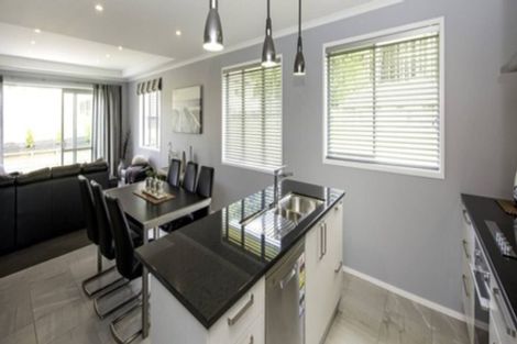 Photo of property in 23 Robert Might Road, Kumeu, 0810