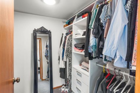 Photo of property in 16 Felstead Place, Avonhead, Christchurch, 8042