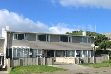 Photo of property in 25a-d Tireti Road, Titahi Bay, Porirua, 5022