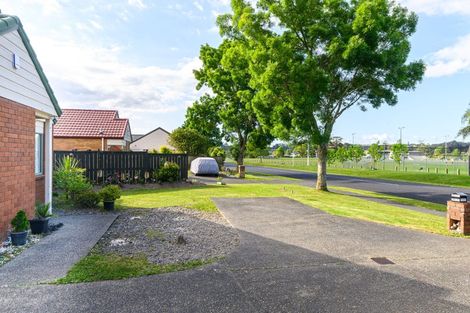 Photo of property in 162 Waitemata Drive, Ranui, Auckland, 0612