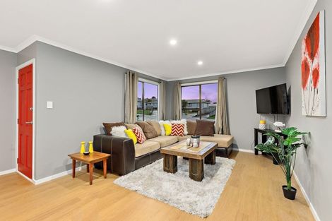 Photo of property in 6 Patrice Place, Massey, Auckland, 0614