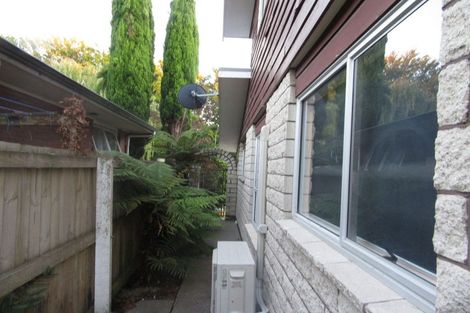 Photo of property in 2/21 Parkstone Avenue, Ilam, Christchurch, 8041