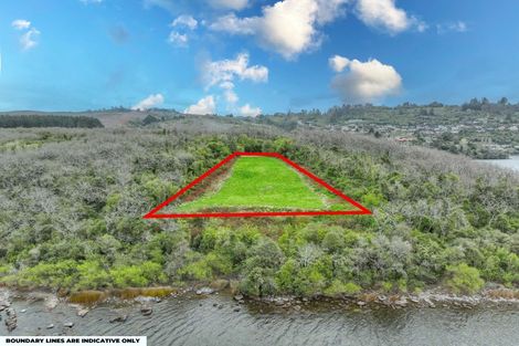 Photo of property in 43 Parawera Drive, Acacia Bay, Taupo, 3330