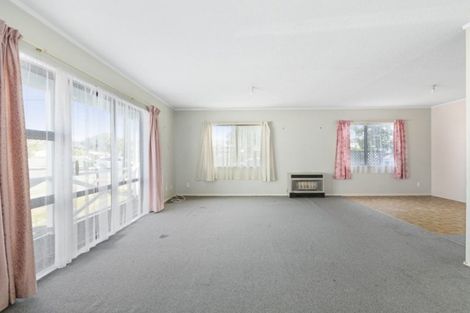 Photo of property in 20 Elizabeth Street, Moera, Lower Hutt, 5010