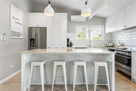 Photo of property in 25 Stevenson Road, Clarks Beach, 2122