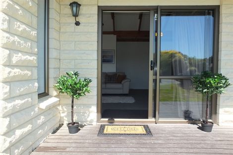 Photo of property in 5 Hillview Place, Pleasant Point, 7903