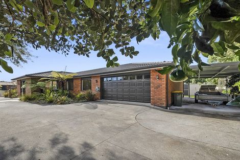 Photo of property in 72 Karamea Street, Whalers Gate, New Plymouth, 4310
