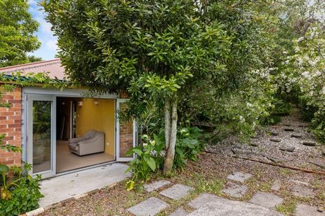 Photo of property in 17 Hillcrest Road, Hillcrest, Hamilton, 3216