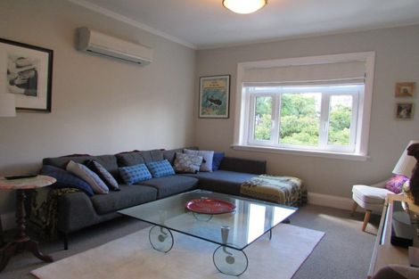 Photo of property in 11 Hawkhurst Road, Lyttelton, 8082