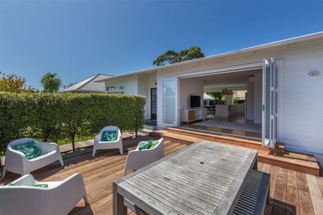 Photo of property in 9 Van Asch Street, Sumner, Christchurch, 8081