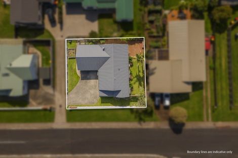 Photo of property in 5 Cholmondeley Crescent, Whitianga, 3510