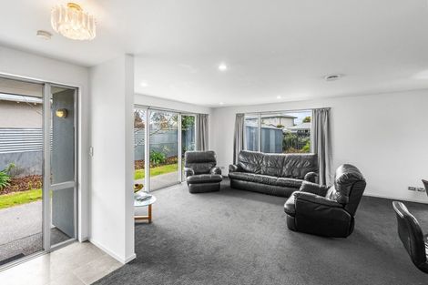 Photo of property in 27 Rookwood Avenue, New Brighton, Christchurch, 8083