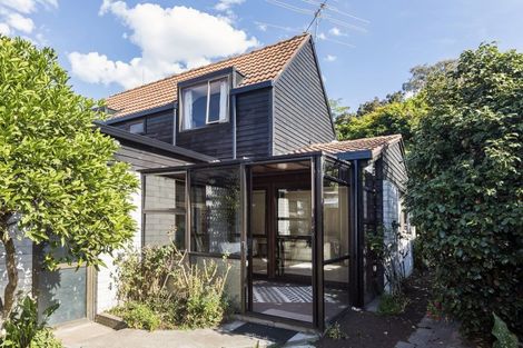 Photo of property in 2/22a Augusta Street, Redcliffs, Christchurch, 8081