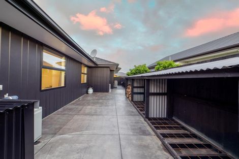 Photo of property in 112 Prestons Park Drive, Marshland, Christchurch, 8083