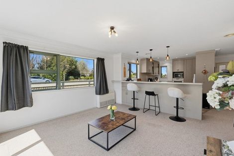 Photo of property in 16 Maria Street, Lumsden, 9730