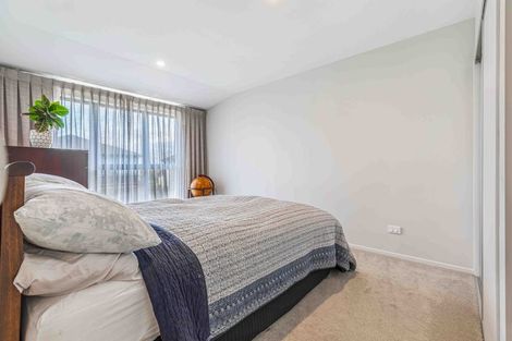 Photo of property in 17 Irving Place, Hobsonville, Auckland, 0616