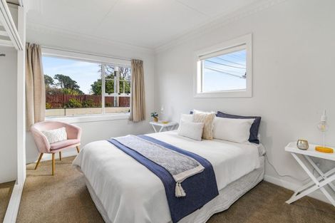 Photo of property in 27 Isadore Road, Saint Clair, Dunedin, 9012