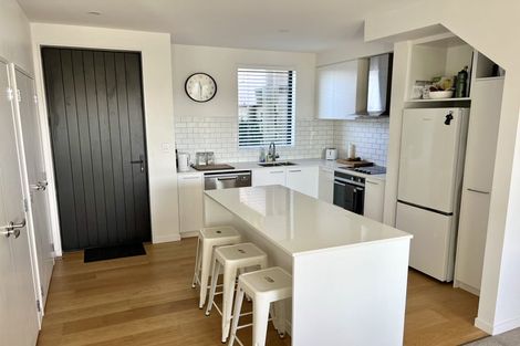 Photo of property in 8/52 High Street, Island Bay, Wellington, 6023