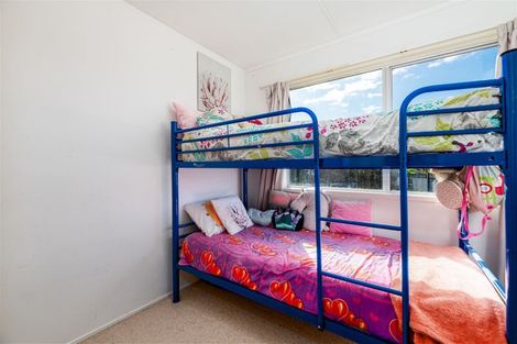 Photo of property in 14 Donovan Avenue, Massey, Auckland, 0614