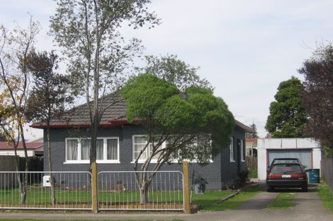 Photo of property in 15 Kawaha Point Road, Fairy Springs, Rotorua, 3015