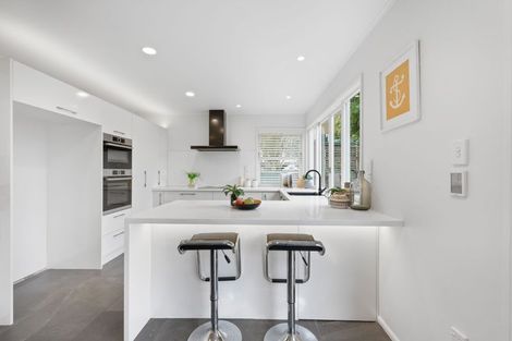 Photo of property in 9 Yacht Place, Bucklands Beach, Auckland, 2012