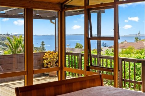 Photo of property in 19 Kowhai Road, Mairangi Bay, Auckland, 0630