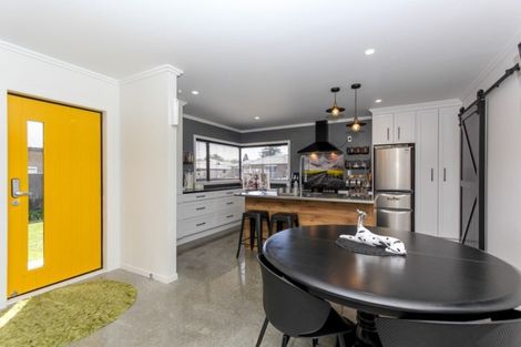 Photo of property in 23 Dreaver Drive, Waitara, 4320