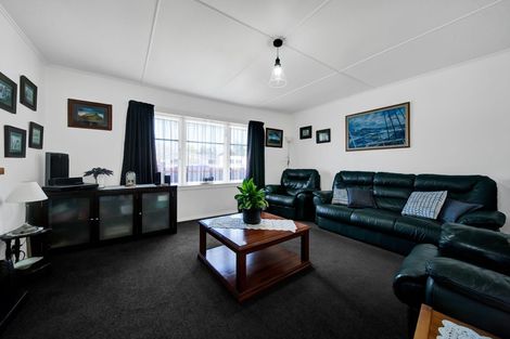 Photo of property in 60 Egmont Street, Hawera, 4610