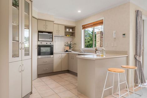 Photo of property in 21 Sovereign Isle Lane, Rototuna, Hamilton, 3210