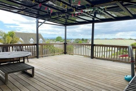 Photo of property in 17 Rotoma Rise, Clover Park, Auckland, 2019